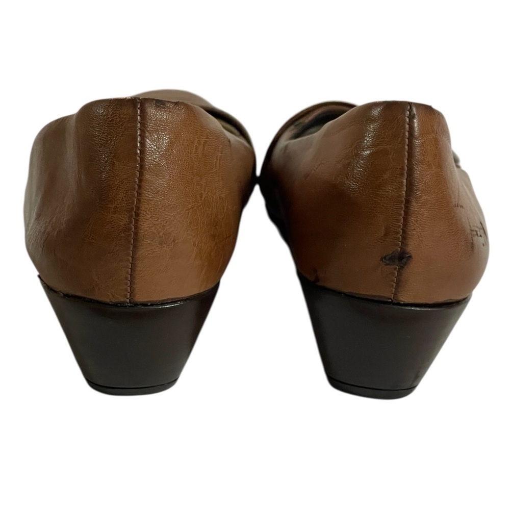 RASOLLI BROWN CLASSIC LEATHER LOAFERS WITH BUTTON DETAIL SZ 7.5 - Picture 9 of 9